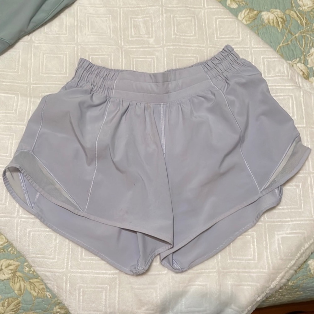 Lululemon Hotty Hot shorts
